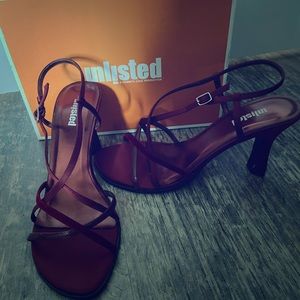 Women’s Strappy Wine Sandals
